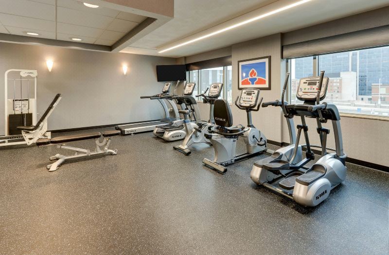 DoubleTree by Hilton St. Louis Forest Park photo 2