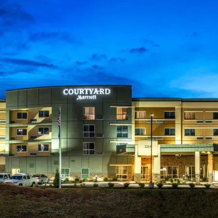 Courtyard Somerset