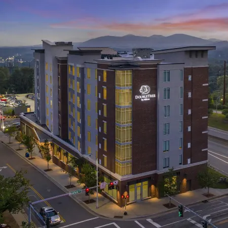 DoubleTree by Hilton Asheville Downtown
