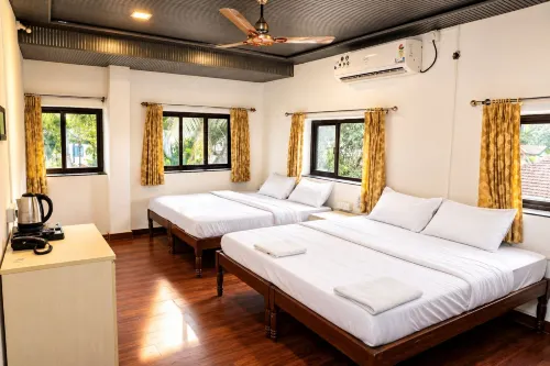 Omnia Beach Resort Near Candolim Beach - 2-Star