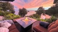 Jacuzzi Suite - Ocean Views & Beach Access - 5-Star