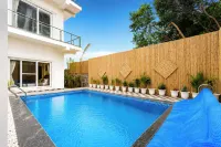 ELIVAAS JP Farm Stay 5BHK Villa With Bar - Private Pool