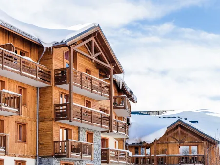 Les Hauts de Comborciere Отели в г. Фонкуверт-ла-Тусюир