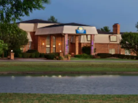 デイズ イン アンド スイーツ、ウィンダム サイクストン マイナーのホテル