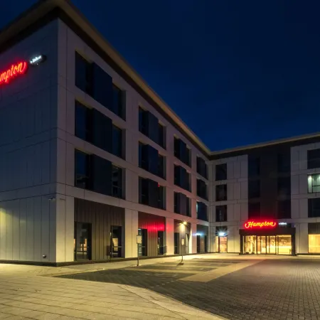 Hampton by Hilton Aberdeen Airport Отели рядом с достопримечательностью «Конгресс-центр TECA»
