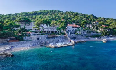 Hotel Splendid Hotel dekat Lapad Bay