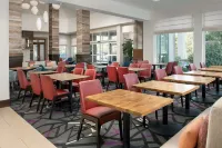 Hilton Garden Inn Charlotte Airport - فطور