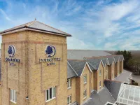 DoubleTree by Hilton London Elstree - parking