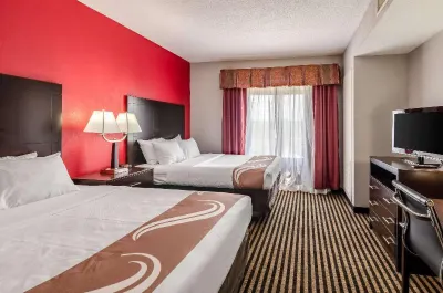 Quality Inn & Suites Hotel a 