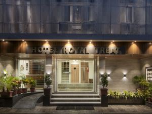 Hotel Royal Treat Surat