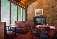 Hotel Cape Cod