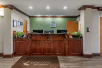 Sleep Inn & Suites Hotels in Darien