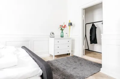 Lavish 4Br Flat in the Heart of CPH by the Canals
