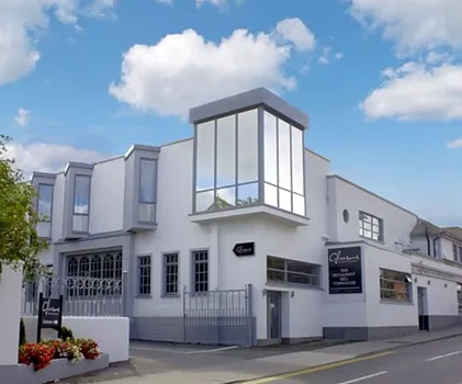 Gleesons Townhouse Booterstown Hotels near Carrickmines Equestrian Centre