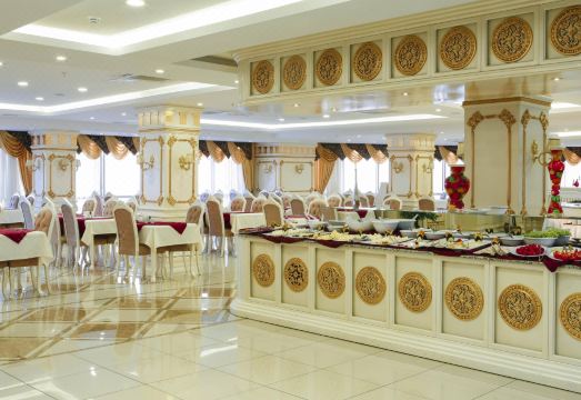 2. 레이스 인 호텔..