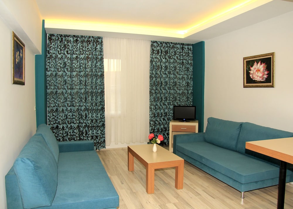 Ark Suite Hotel