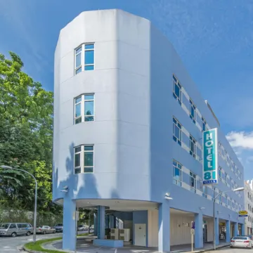 Hotel 81 Osaka Hotels near Bukit Merah