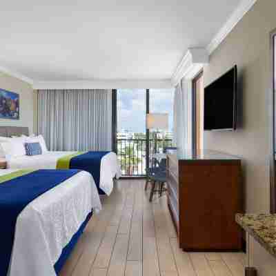 Wyndham Deerfield Beach Resort Rooms