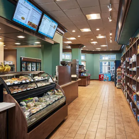 Hilton Grand Vacations Club Paradise Las Vegas Отели рядом с достопримечательностью «Станция монорельсовой дороги SLS»