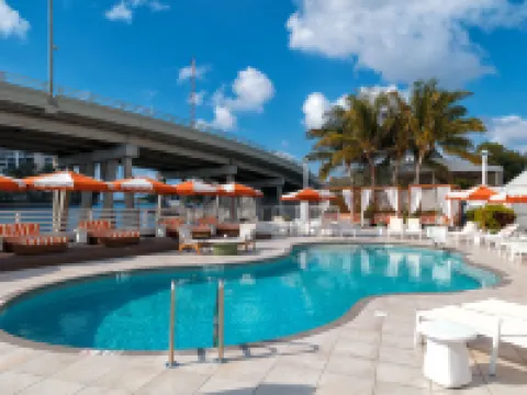 ウォーターストーン リゾート & マリーナ ボカラトン、キュリオ コレクション バイ ヒルトン ボカラトンのホテル