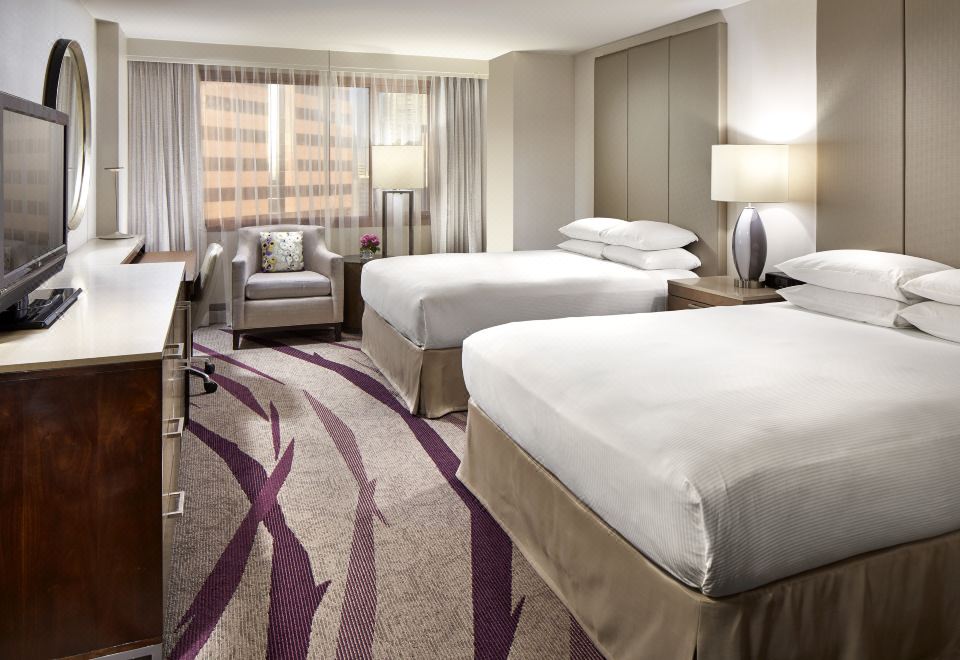 3. 힐튼 롱 비치 ..