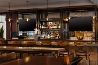 Embassy Suites by Hilton New Orleans - balcón