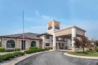 Comfort Inn & Suites Napoleon Hotels in Fulton County