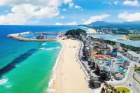 Gangneung We Pension (Anmok Coffee Street)