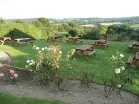 The Bear Inn and Burwash Motel Hôtels à : Rother District