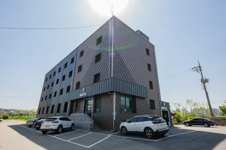 Hwaseong (Hyangnam) Su Отели в г. Хвасон