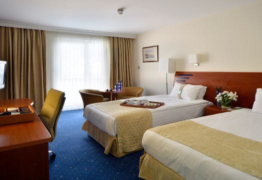 Holiday Inn Istanbul City Hotel Overview