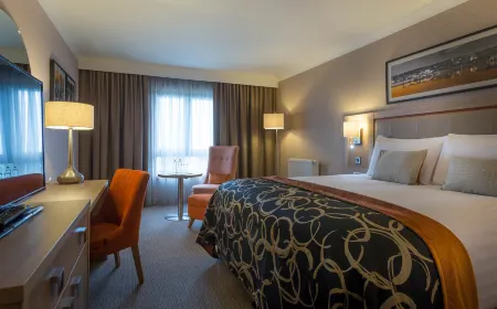 Clayton Hotel Dublin Airport