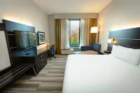 Holiday Inn Express & Suites Franklin - Berry Farms Hotels in Franklin