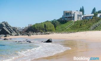 Picnic Rock Seaside Accommodation