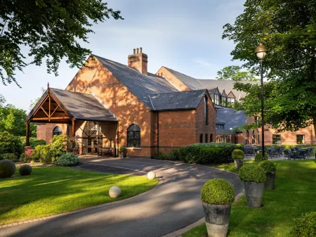 Clandeboye Lodge Hotel Отели в г. Хеленс Бэй