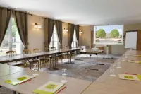Logis Domaine de Valaudran - ที่มีที่จอดรถ