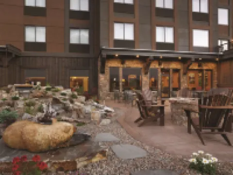 Glacier International Lodge Hotéis em Flathead County
