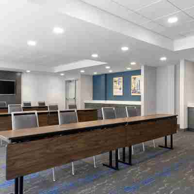 Hampton Inn & Suites St. Charles Old Town Area Others