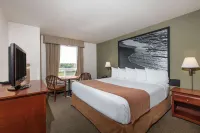 Super 8 by Wyndham Amherst NS