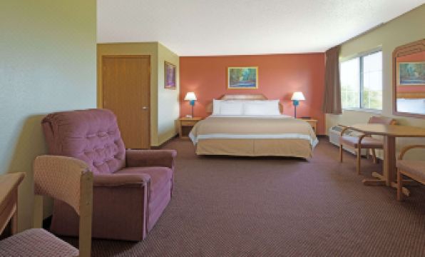 Days Inn by Wyndham Cameron