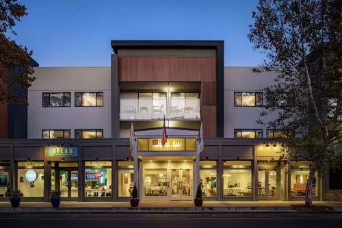Hilton Garden Inn Davis Downtown Các khách sạn ở Davis