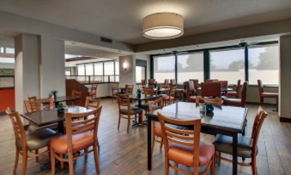 Drury Inn & Suites Evansville East
