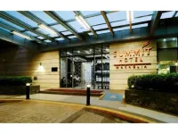 Summit Hotel Magnolia Hotels near Xavier School