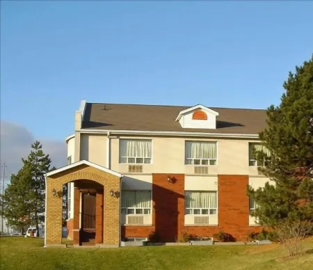 Vaughan Inn Отели рядом с достопримечательностью «Парк Вудбридж Хайлендс»