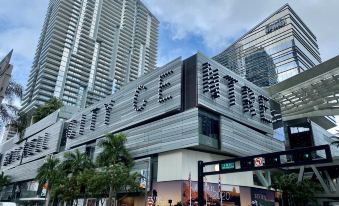 Atwell Suites Miami Brickell