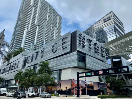 Atwell Suites Miami Brickell