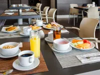 Casa Inn Galerias Celaya - breakfast