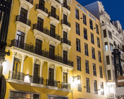 Zenit Valencia Hotels near Extramurs