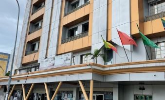 DK Hotel - Housity