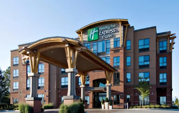 Holiday Inn Express & Suites Riverport Richmond by IHG